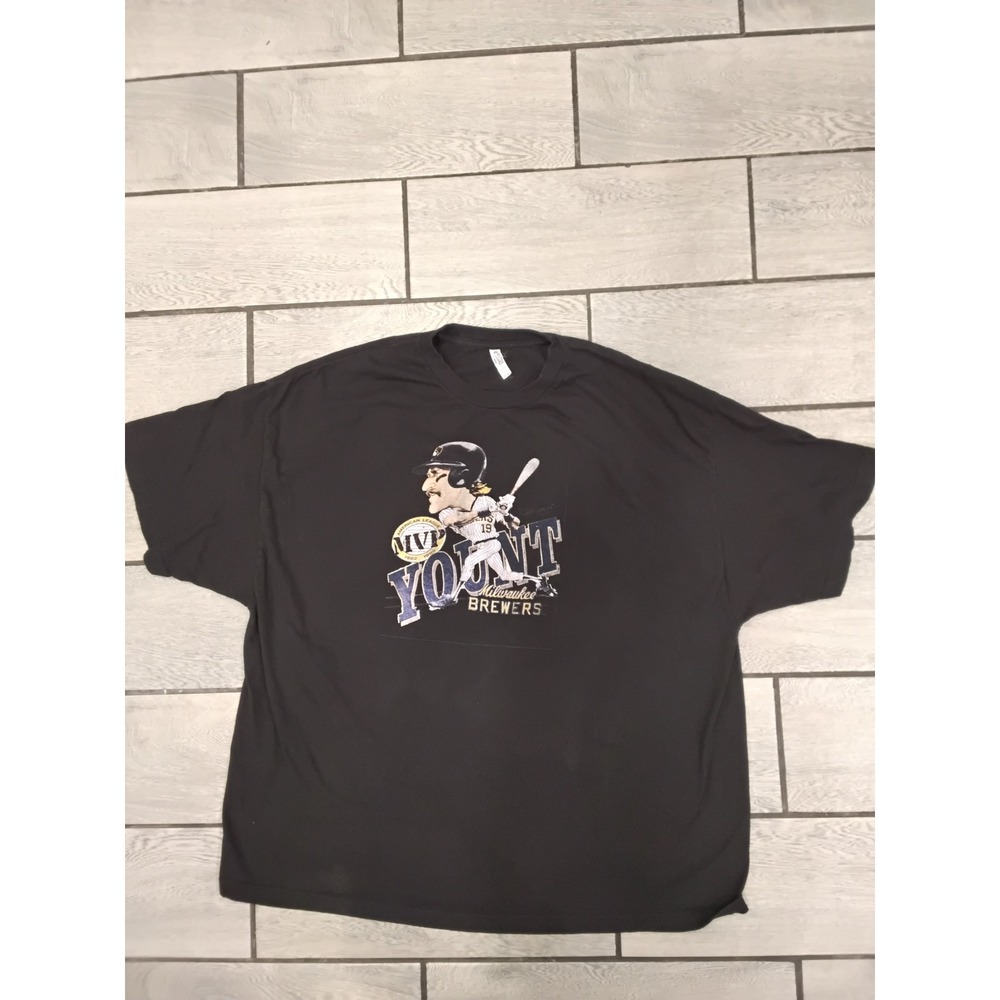 Alstyle Milwaukee Brewers Robin Yount MVP Graphic T-Shirt Mens 4XL Black MLB